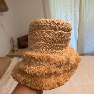 Straw bucket hat